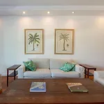 Apto Com Tv E Garagem Ao Lado Da Praia De Ipanema