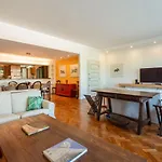 Apto Com Tv E Garagem Ao Lado Da Praia De Ipanema